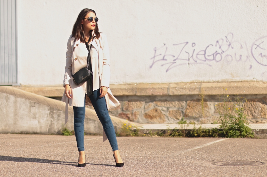 look-con-trench-beige