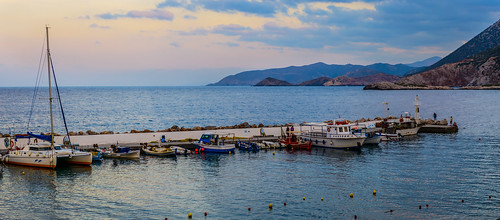 bali lighthouse boats pier fishing post pano panoramic crete handheld waterbreak