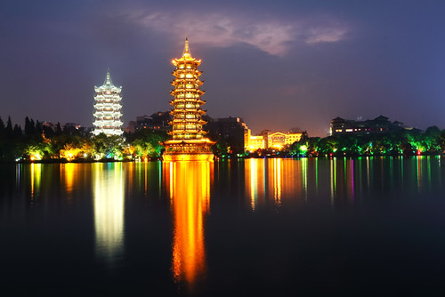 china guilin pagoda architecture nightphotography night reflection dusk cloud water sky asia guangxi efs18135mmf3556isstm canoneos100d rongshanhu ronghulake travel 中国 桂林 tower waterscape sun moon lake 月塔 日塔 sunset bluehour