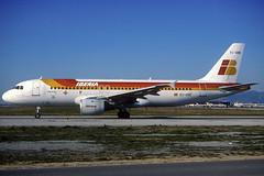 Iberia A320-211 EC-GRE BCN 14/02/1999