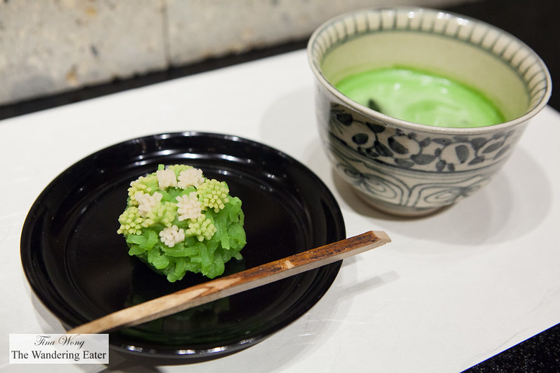 The moss and grass shaped namagashi with iced matcha tea