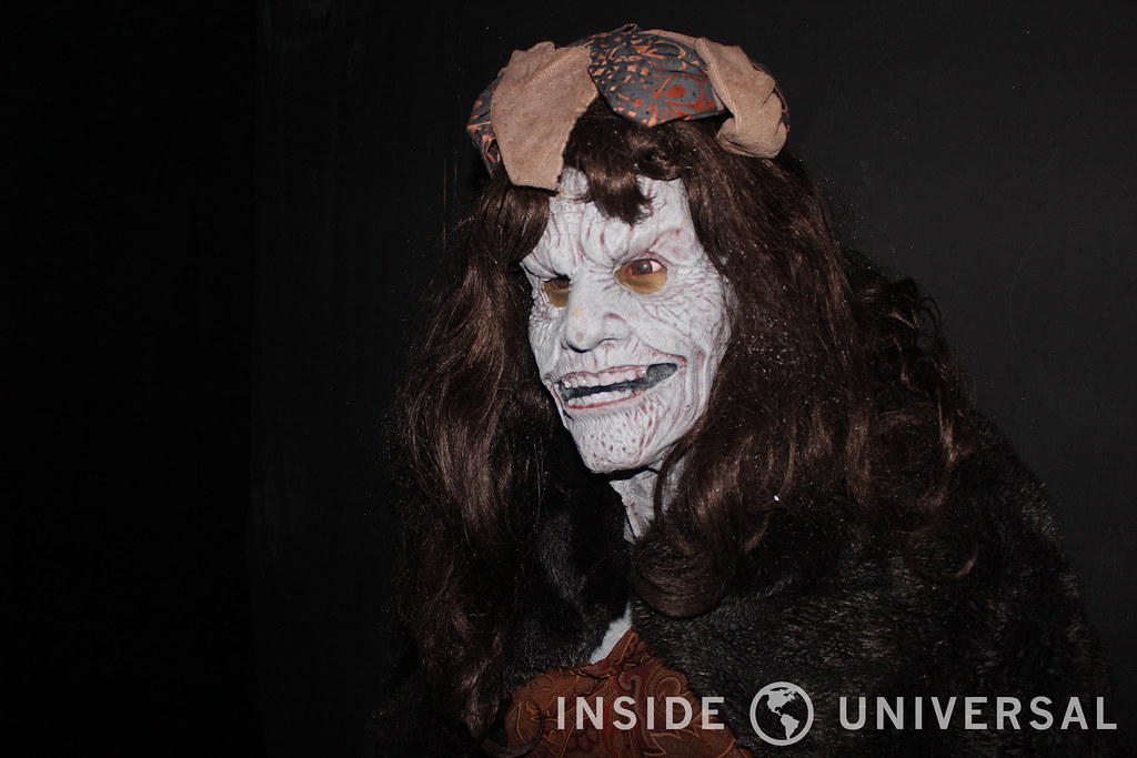 Behind the Scenes of Insidious & Crimson Peak at Halloween Horror Nights 2015