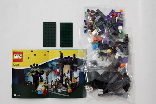 LEGO Seasonal Trick or Treat (40122)