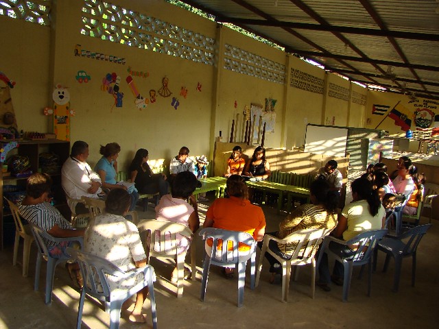 Patronato de Acción Social en parroquia Eloy Alfaro