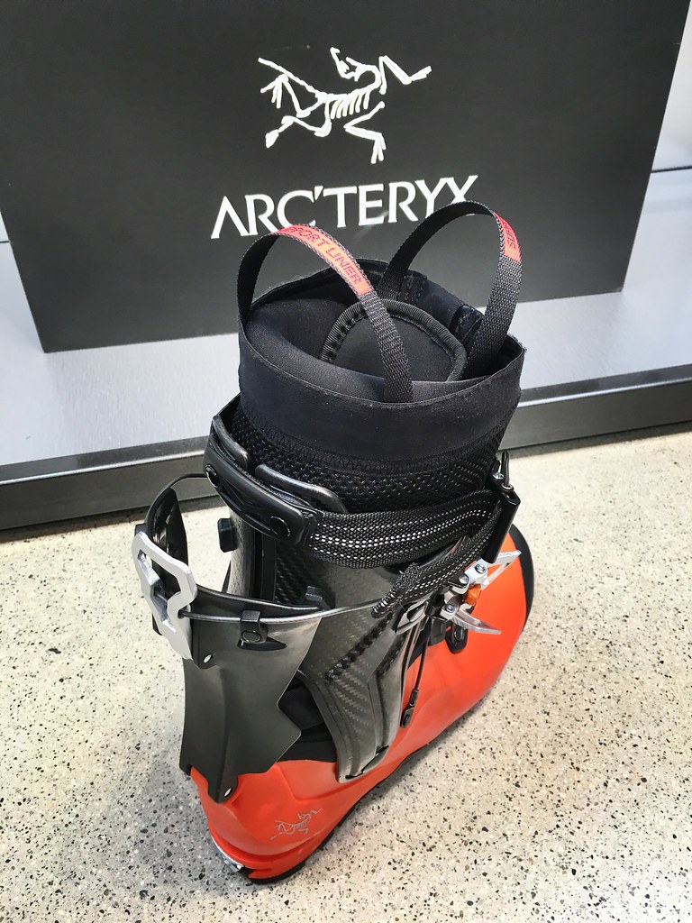 Arc'teryx Procline Carbon Lite ski boot
