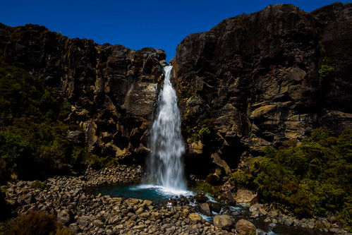 newzealand nature waterfall rocks nz tongarironationalpark northisland ruapehu rockformations taranakifalls manawatuwanganui