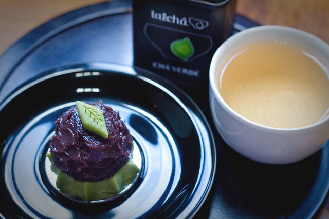 Wagashi and Talcha's kukicha