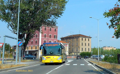 autobus Citelis n°186 in via Pico della Mirandola - linea 13