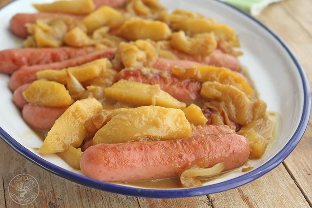 Salchichas frescas de pollo con miel, mostaza y manzana www.cocinandoentreolivos.com (1)