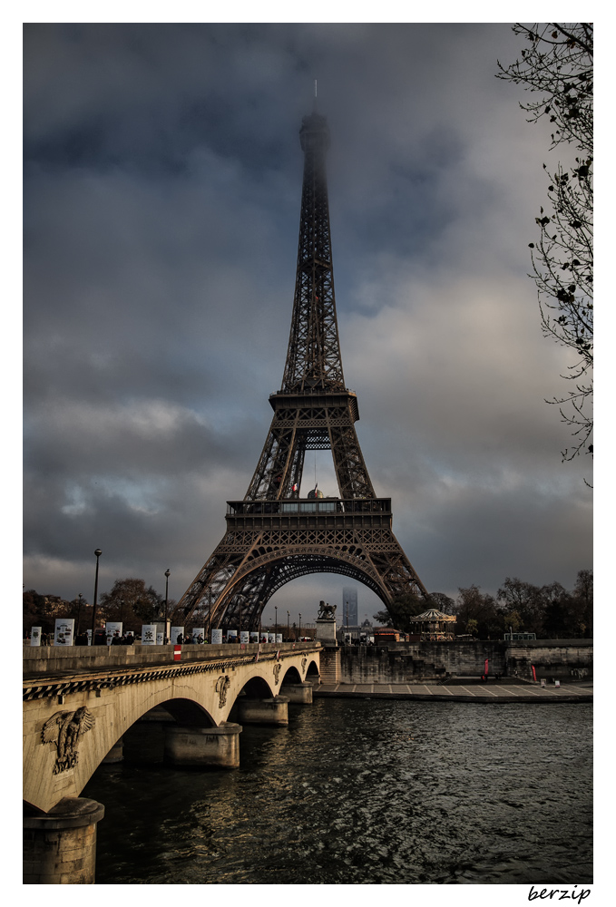 la tour Eiffel 23105032940_74e7fdea20_o