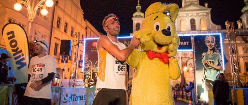 Noční běžecký závod Night Run rozzářil centrum jihočeské metropole