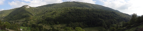 voyage travel panorama france nature montagne vacances photo yahoo holidays flickr photographie village view pointofview wikipedia lonely lonelyplanet monde paysage campagne extérieur forêt nationalgeographic ain gettyimage travelphotography googleimage géo bugey bresse arête photoflickr photosflickr photosyahoo imagesgoogle lupieu départementdelain sonycybershotdschx9v flancdemontagne potd:country=fr photogéo photogoogleearth