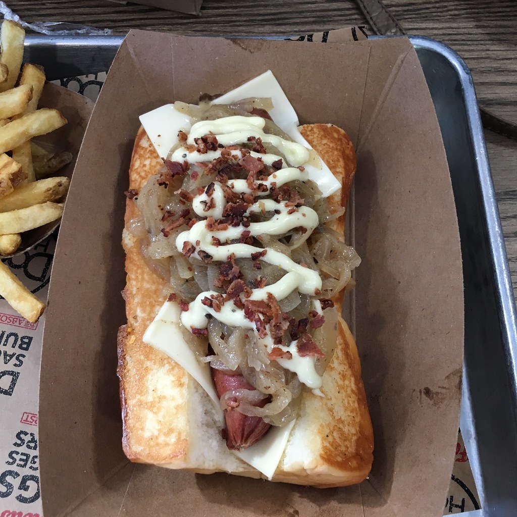Hot-dog-from-Dog-Haus