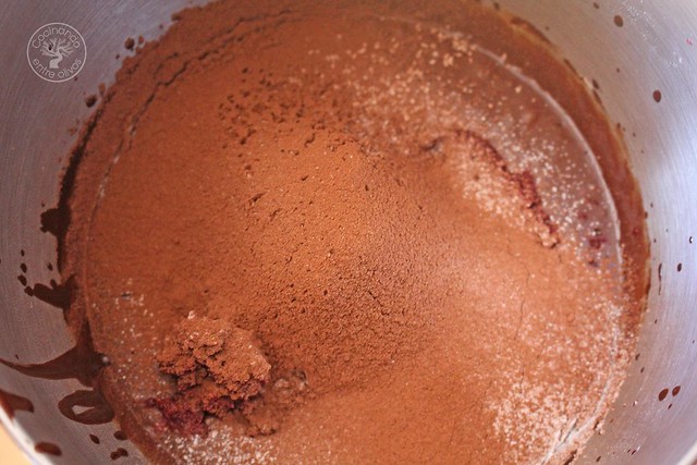 Brownie remolacha y chocolate www.cocinandoentreolivos.com (17)