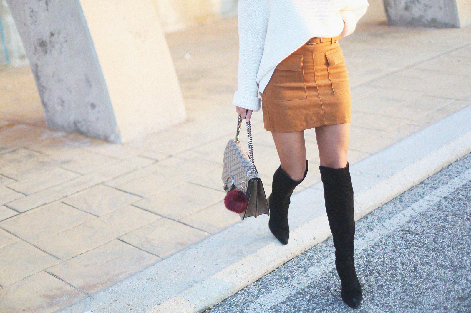 2. jessie chanes - white oversized sweater camel suede skirt over the knee black boots dionysus gucci bag