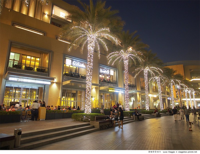 Dubai fountain,哈里發塔,杜拜,杜拜 噴泉,杜拜噴水池,杜拜噴泉,杜拜水舞,杜拜水舞時間,杜拜水舞間,杜拜購物中心,杜拜音樂噴泉,水族館,購物中心 @薇樂莉 旅行.生活.攝影