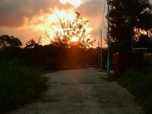 vanuatu espiritusanto luganville sunset glow street sunbeam silhouette