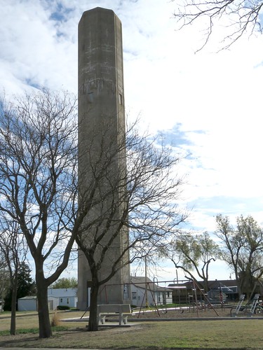 smalltown bogue kansas highplains architecture watertower