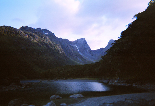 newzealand lake mountains film analog 35mm hike greatwalk routeburn lakemackenzie nzgreatwalk