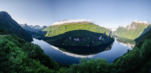 mountains water norway nikon norwegen fjord nikkor geiranger 1024 noorwegen d7000