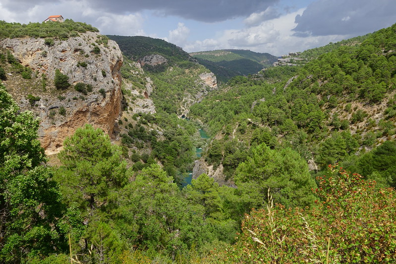 NACIMIENTO DEL RÍO CUERVO: espectacular y con nieve. SERRANÍA DE CUENCA. - De viaje por España (5)