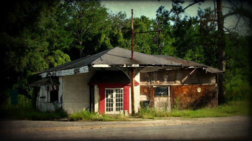usa bus georgia closed business commercial servicestation ludowici longcounty mikemccallphotography ©2015mikemccall