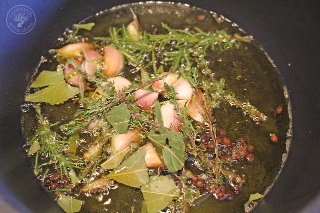 Solomillo en manteca con salsa romesco www.cocinandoentreolivos.com (35)