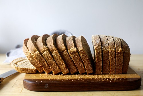 oat and wheat sandwich bread
