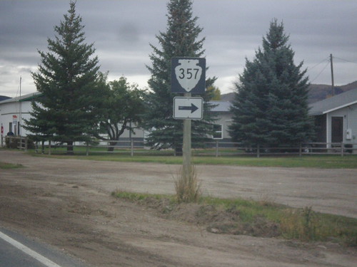 sign montana intersection shield alder mt287 mts357