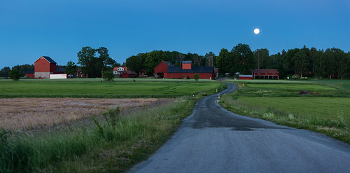 road summer panorama moon landscape se sweden outdoor farm fullmoon sverige måne väg gård uppland fullmåne uppsalalän canoneos5dmarkiii canonef70200mmf28lisiiusm bragby