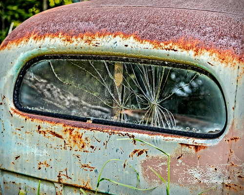 old abandoned broken window minnesota unitedstates vehicle cracked alborn augphotoimagery