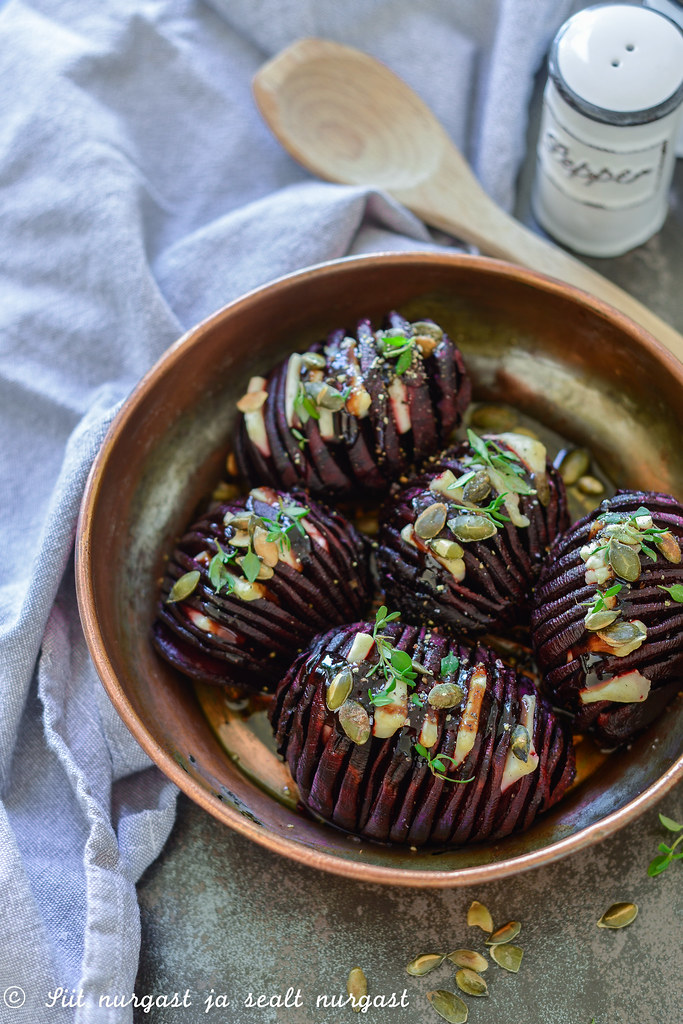 Hasselback beetroots with goat cheese