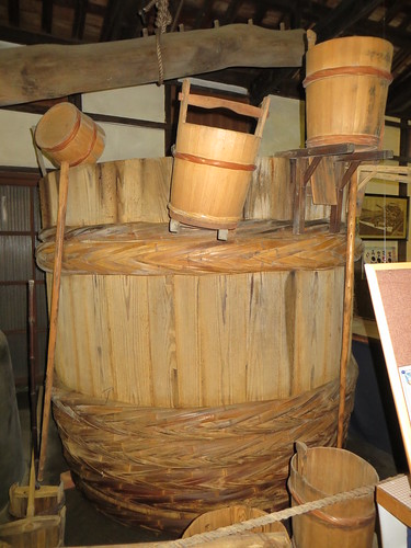 japan wooden bucket brewery tub vat shoyu dipper yamaguchiken sagawa yanaicity