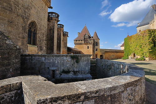 biron dordogne francia castillo castle château schloss castelo
