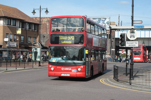 Arriva Southern Counties 6111 LJ05BLZ