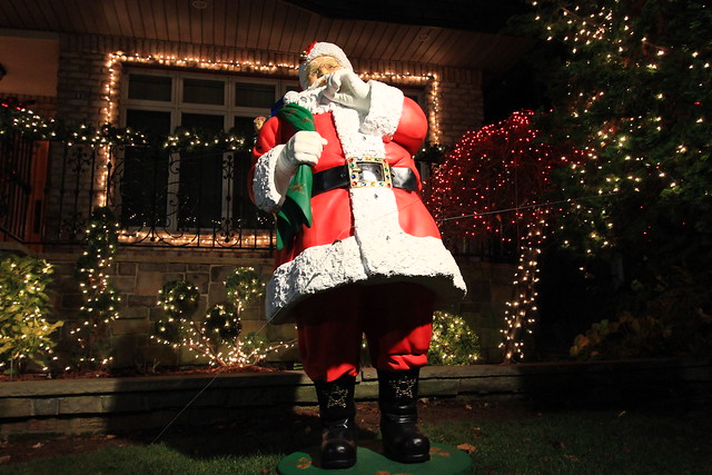 Out and about NYC: All of the (Christmas) lights in Dyker Heights ...