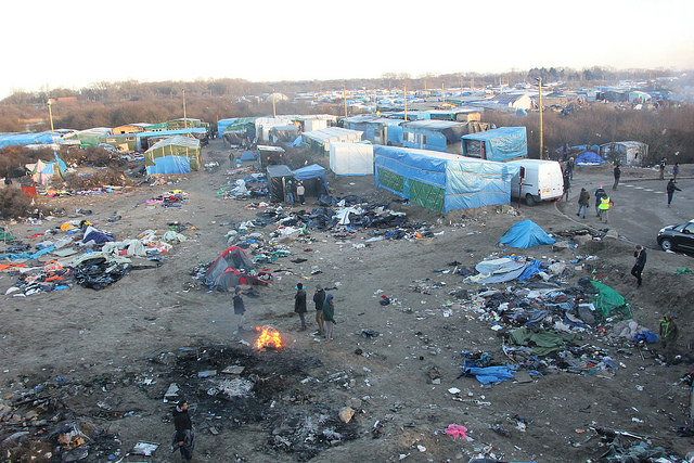 "Jungle", maior acampamento de refugiados da França, localizado na cidade de Calais, antes de sua destruição pelas autoridades francesas. - Créditos: Malachy Browne/Flickr