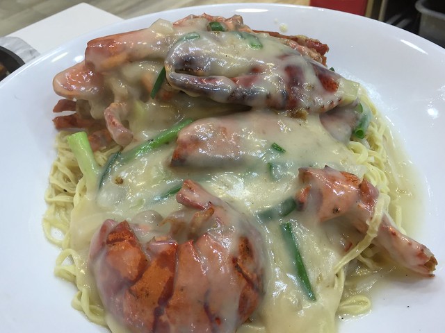 lobster with e-fu noodles