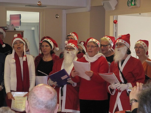 Chants de Noël à la maison de retraite Les Genêts d'Illiers-Combray