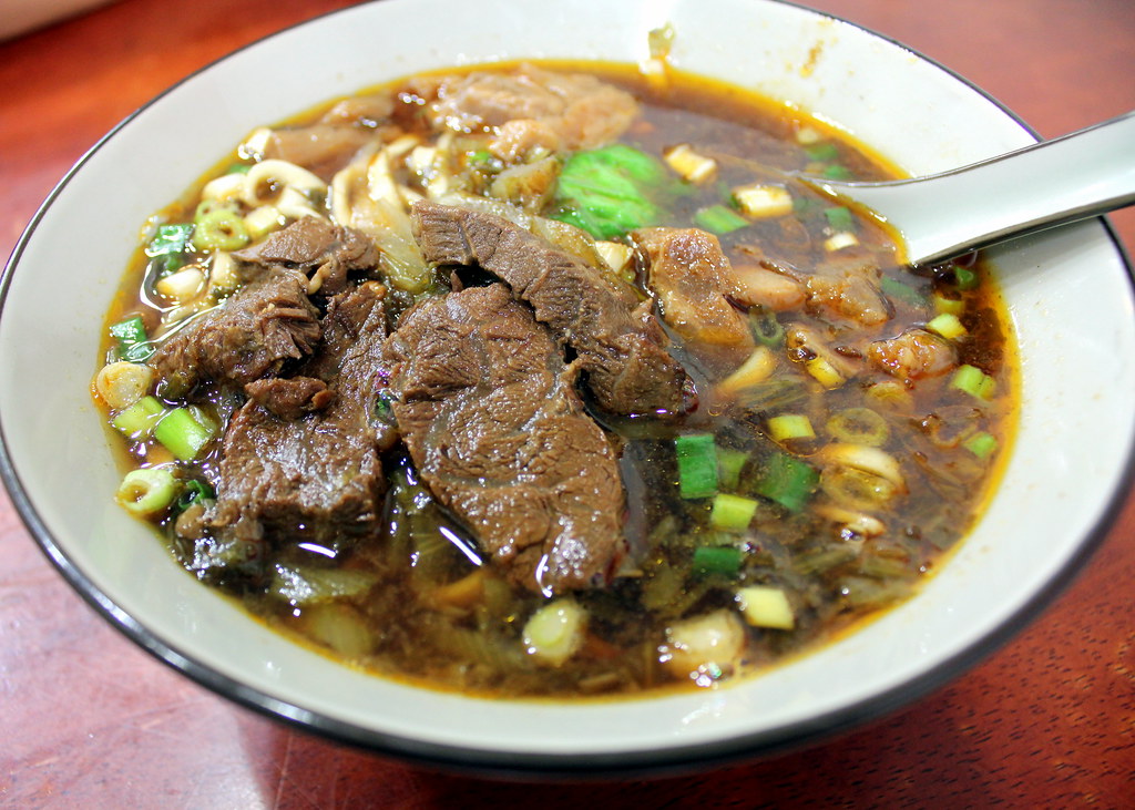 lin-jiang-night-market-beef-noodles