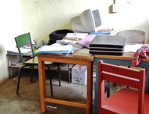 computer office desk teacher staff briefcase basic espiritusanto luganville stmicheltechnicalcollege