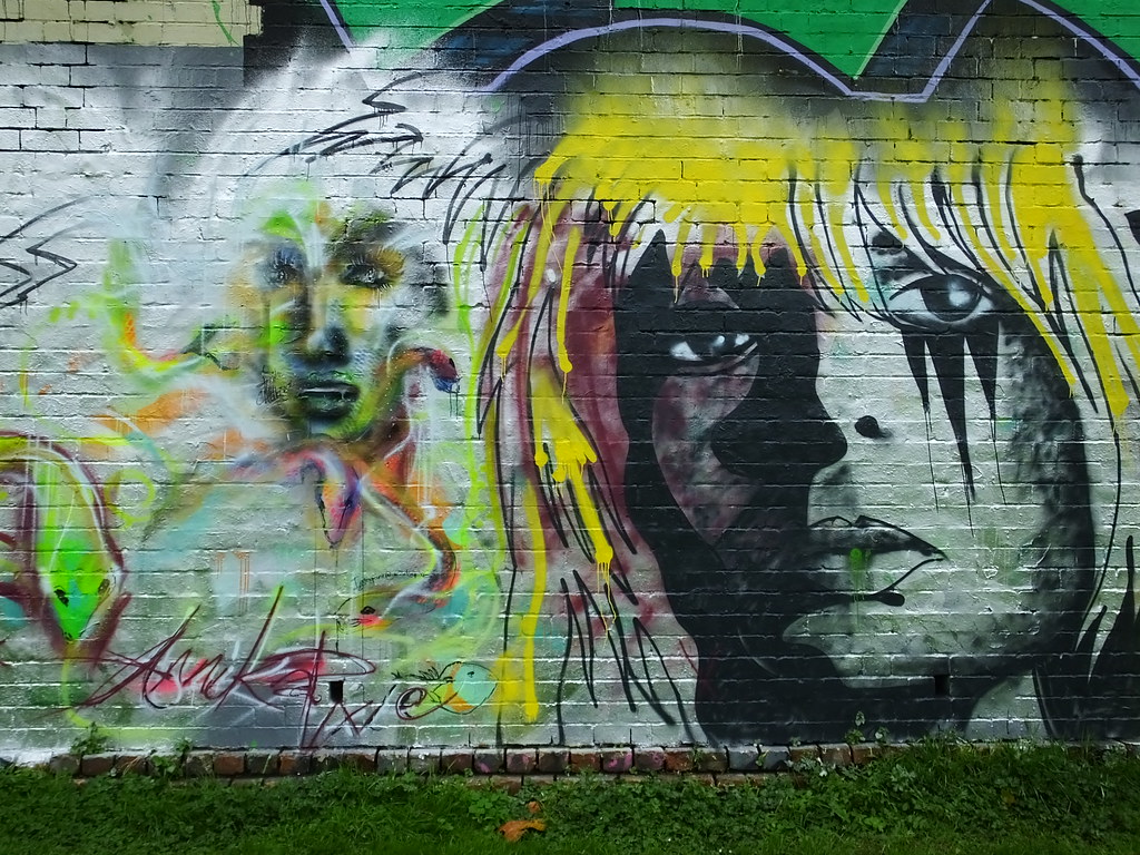 Sevenoaks Park street art, Cardiff