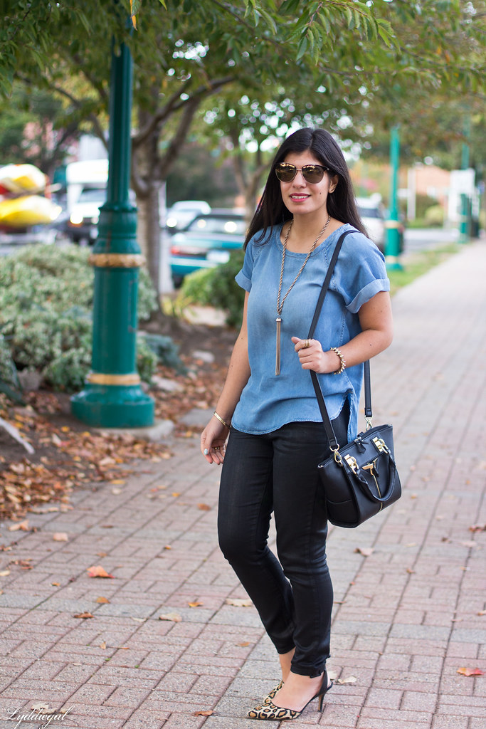 chambray tee, black coated jeans, leopard pumps-5.jpg