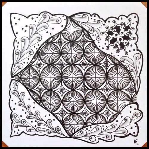 Zentangle 113 for Weekly Challenge #33: Tangle with B-E-X