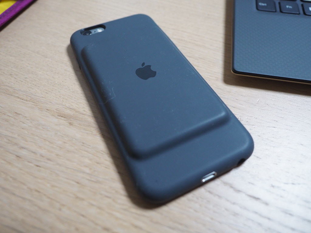 アップル純正のバッテリー付きiPhoneケース「iPhone 6s Smart Battery Case」はいいことだらけだった:[mi]みたいもん！