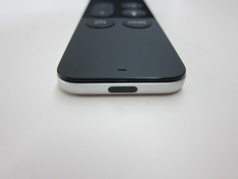 Apple TV (4th Generation) - Siri Remote - Infrared Port