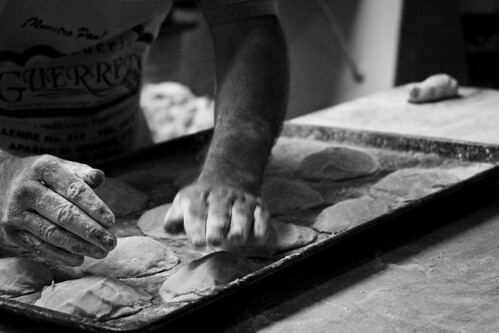 make méxico bread grande hands el pan concha guerrero panadería danielbravo apaseo