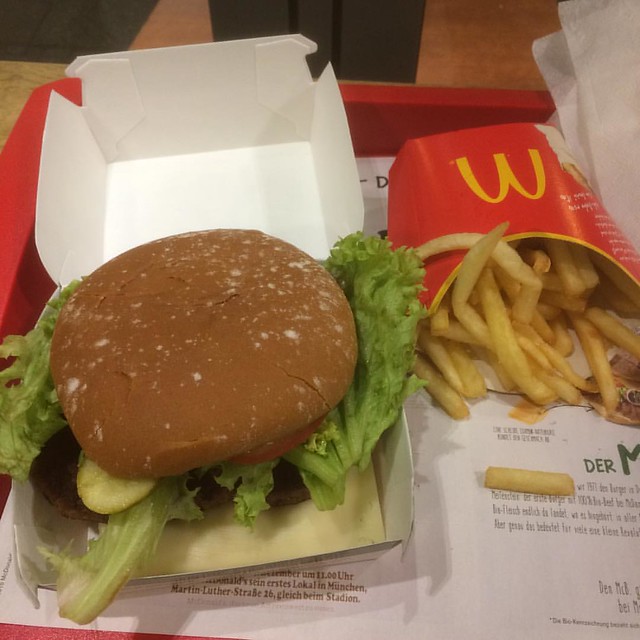 Trying out the McB, the McDonald's bio burger