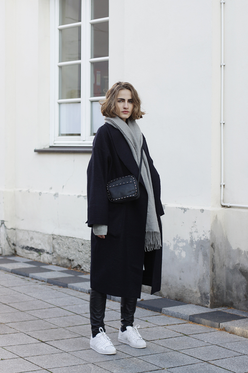 Oversize coat and Adidas Superstar sneakers - SO IN CARMEL