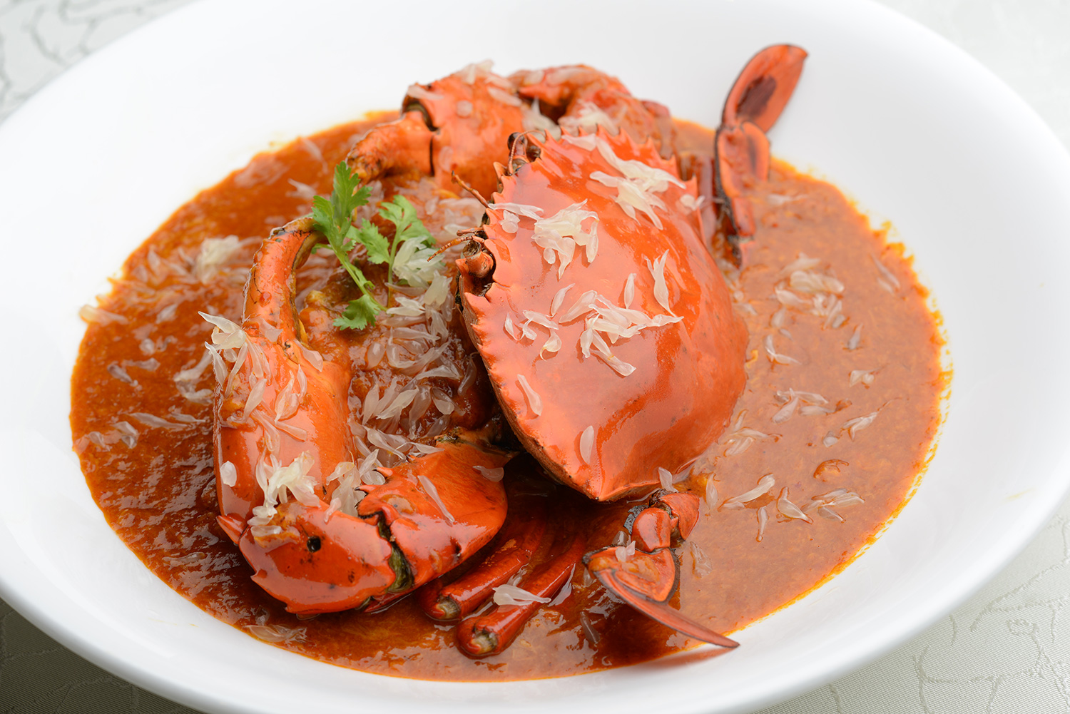 Quayside-Isle_Blue-Lotus---Chinese-Eating-House_Signature-Pomelo-Chilli-Crab